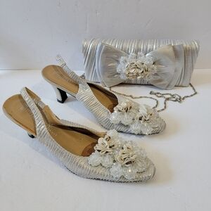 WHITTALL & SHON Silver Intricate Floral Embellished Party Slink Back Shoes 8.5